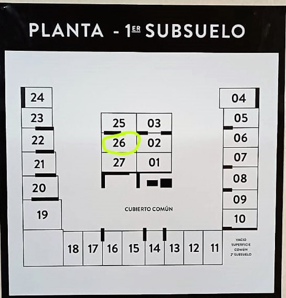 Cochera fija Cubierta a una cuadra de punta iglesia