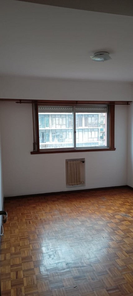 Departamento de 3 ambeintes con cochera !!! Av. Luro al 2500 !!!