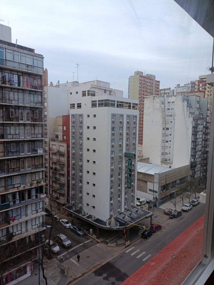 Departamento de 3 ambientes con balcon a la calle Vereda de sol y  cochera !!! Av. Luro al 2500 !!!