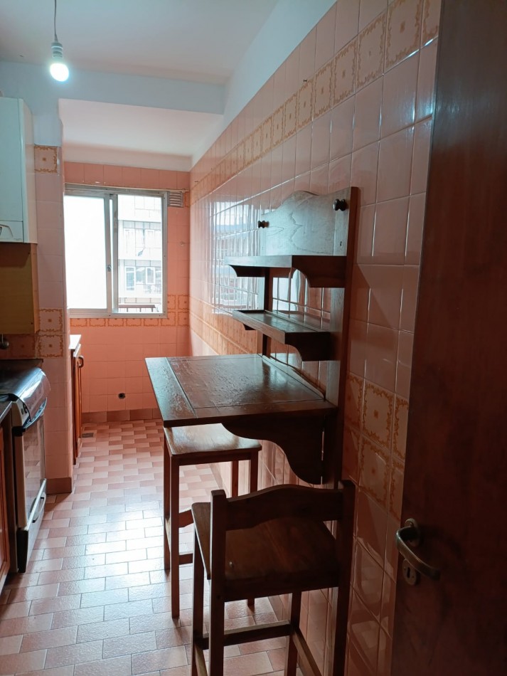 Departamento de 3 ambientes con balcon a la calle Vereda de sol y  cochera !!! Av. Luro al 2500 !!!