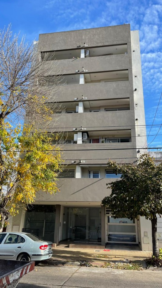 BELLO Y MODERNO SEMIPISO 2 AMB. CIUDAD DE LA PLATA.