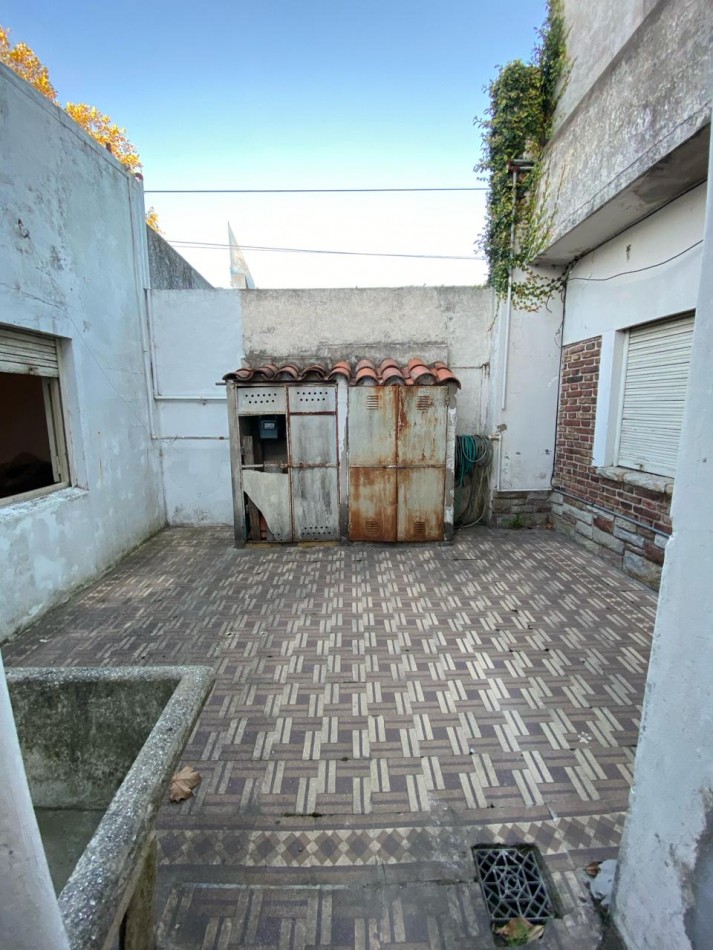 DOS CHALETS EN BLOCK, POMPEYA Y/O LOTE.R4