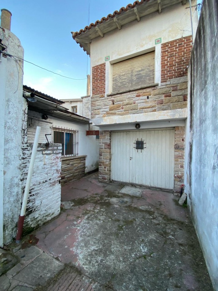 DOS CHALETS EN BLOCK, POMPEYA Y/O LOTE.R4