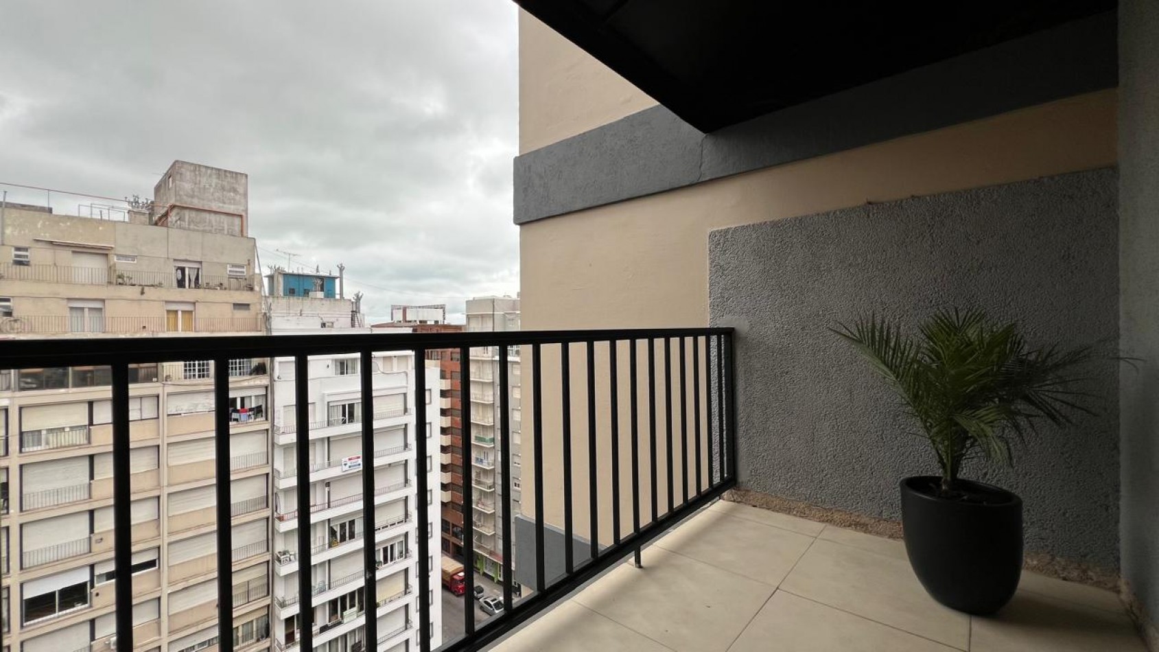 4 AMB.EXTERNOS.BALCON.COMPLETAMENTE EQUIPADO Y DECORADO.