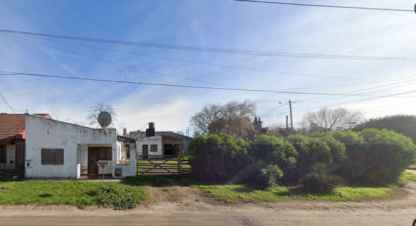 CASA AMB.VARIOS MAS LOTE LINDERO, BARRIO SANTA ROSA DE LIMA