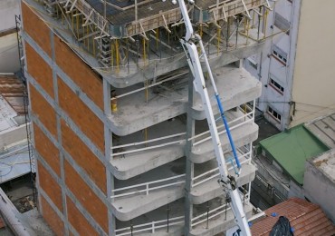 EDIFICIO EN POZO,  2  Y  3 AMB.CON O SIN COCHERA. BARRIO SAN JOSE, 12 CUOTAS EN PESOS!!